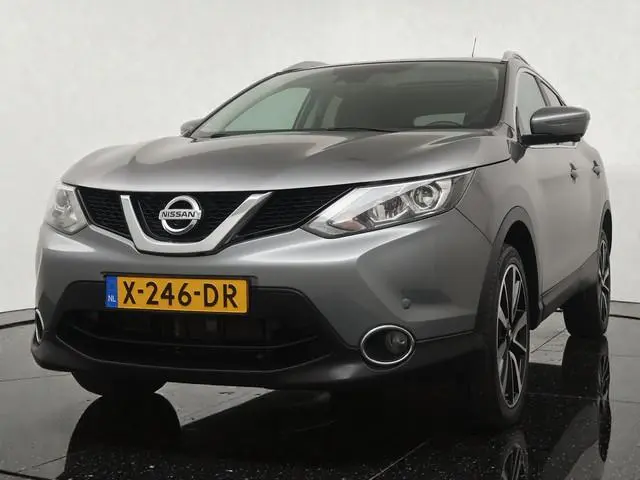 Nissan Qashqai 1.2 Tekna Automaat - Navigatie - 360 graden camera - Climate control - Panoramadak -...