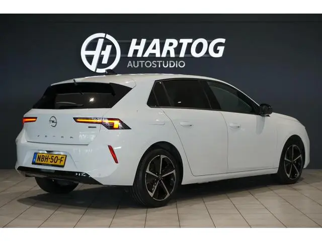 Opel Astra 1.6 Hybrid Business Elegance 180pk *INCL BTW* + AGR STOEL / CAMERA / KEYLESS / APPLE CARP...