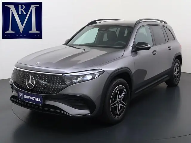 Mercedes-Benz EQB EQB 300 4Matic AMG NIEUW MODEL | SOH 100% | NIGHT PAKKET | 7-PERSOONS | ACHTERUITR...