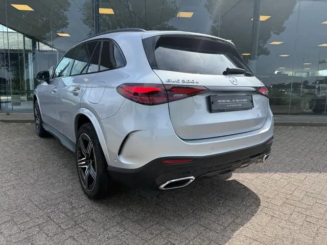 Mercedes-Benz GLC-klasse 300e 4MATIC AMG Line ** Panodak ** Focal Audio ** HUD ** NL Auto ** NAP **...