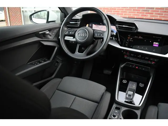 Audi A3 Sportback 35 TFSI 150pk Pano El-Klep Keyless Optic-black Carplay