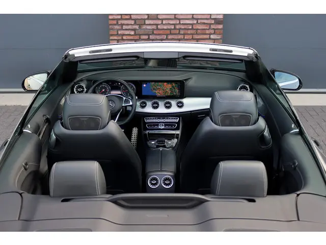 Mercedes-Benz E-klasse Cabrio 200 AMG Line | Airscarf | Distronic Pro | Camera | Nappa Leder | Sfeer...