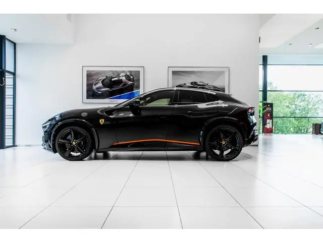Ferrari Purosangue ~Ferrari Munsterhuis~