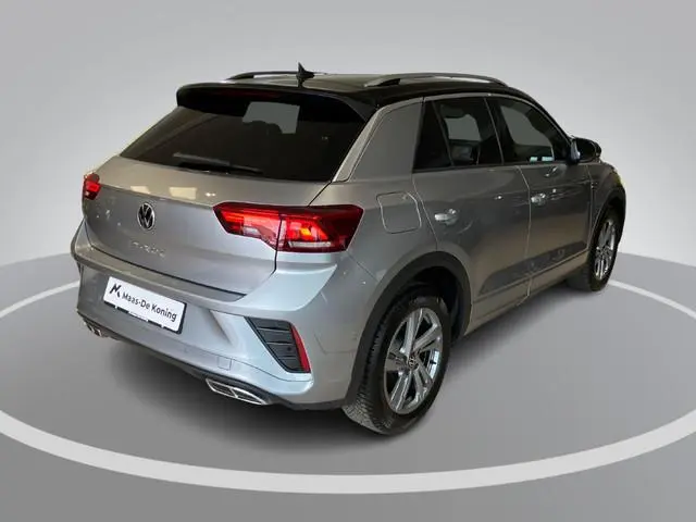 Volkswagen T-Roc 1.5eTSI/150PK R-Line DSG · Navigatie · Apple/Android Car Play · Trekhaak · Stoelver...