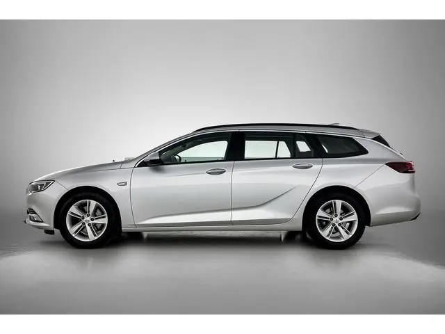 Opel Insignia Sports Tourer 1.5 Turbo Business Executive Parkeersensoren voor en achter ||