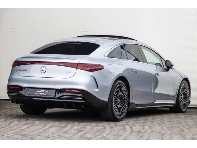 Mercedes-Benz EQS