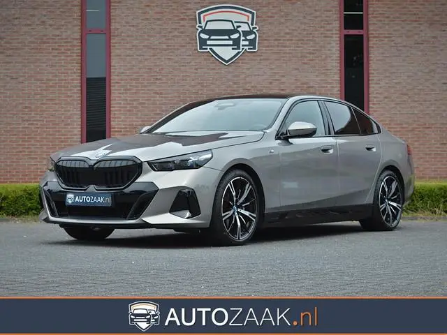 BMW i5 eDrive40 84 kWh M Sport Innovation | Zeer compleet
