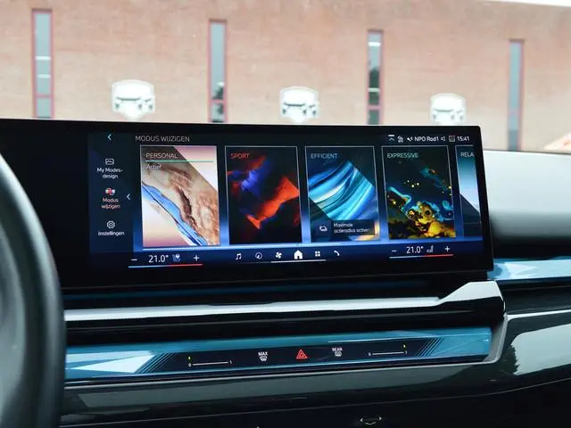 BMW i5