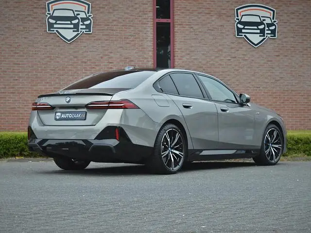 BMW i5 eDrive40 84 kWh M Sport Innovation | Zeer compleet