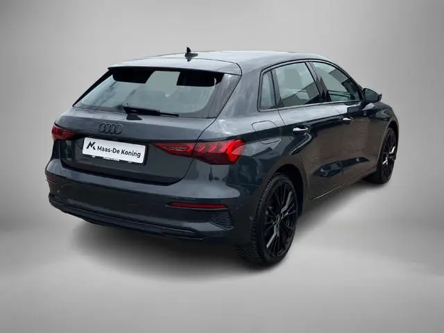 Audi A3 Sportback 40 TFSIe 150kW/204PK Advanced edition · Apple/Android Car Play · Camera + Parkeers...