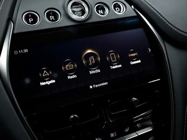 Aston Martin DBX