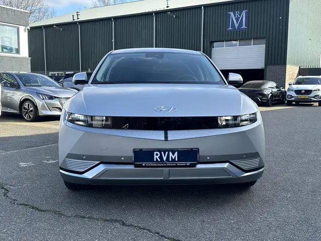 Hyundai IONIQ 5 Lounge 77kWh SOH 100%| NIEUWE AUTO 45KM!!| VAN €60.000,- NU VOOR SLECHTS €45.877,- U...