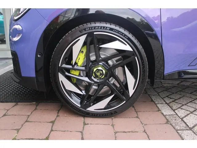 Abarth 600e