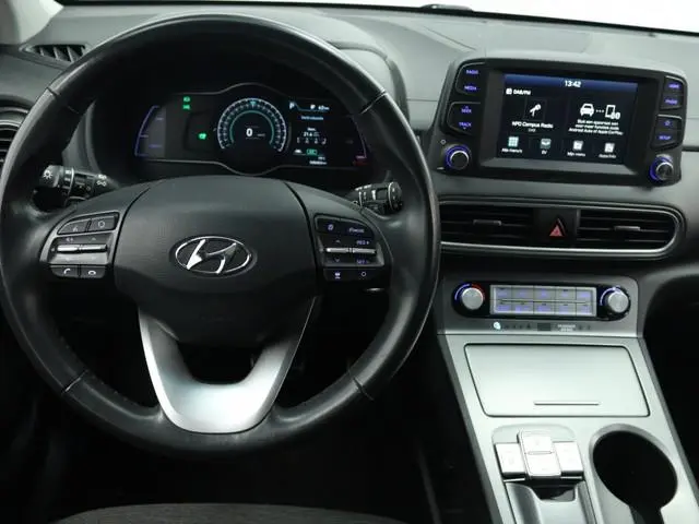 Hyundai Kona EV Comfort 64 kWh | Carplay navigatie | Camera | Cruise control