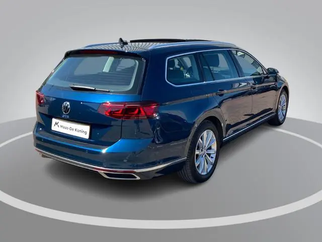 Volkswagen Passat Variant 1.4TSIeHybrid 160kW/218PK GTE Business · Panoramadak · Navigatie · Camera...
