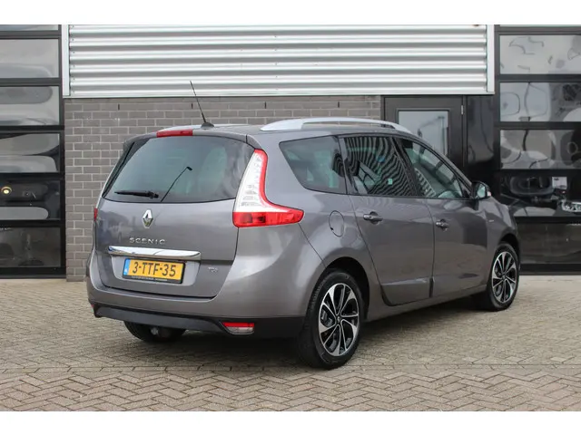Renault Grand Scénic 1.2 TCe Bose / Keyless / Trekhaak / Camera / N.A.P.