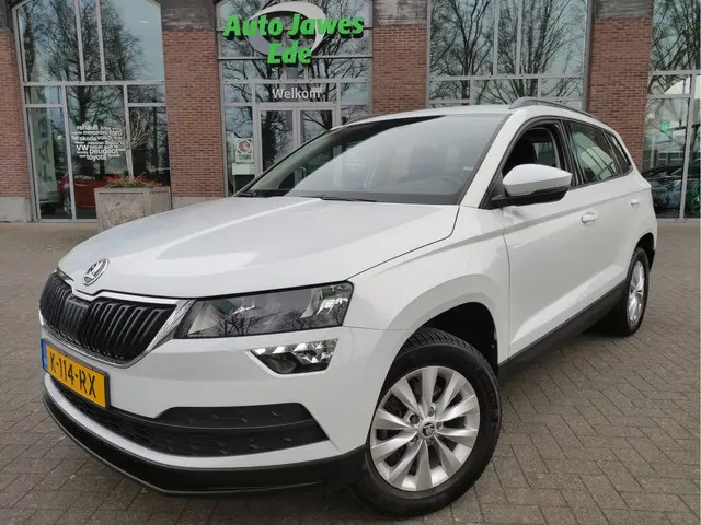 ŠKODA Karoq 1.0 TSI Business Edition Trekhaak - Virtual dashboard - Apple Carplay - NL auto - Lage K...