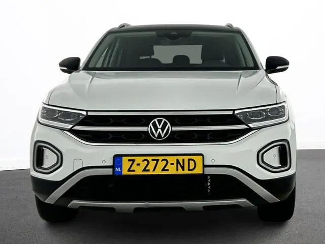 Volkswagen T-Roc 1.5 TSI 150pk DSG / Automaat Style  two tone Navigatie Apple Carplay/Android Auto P...