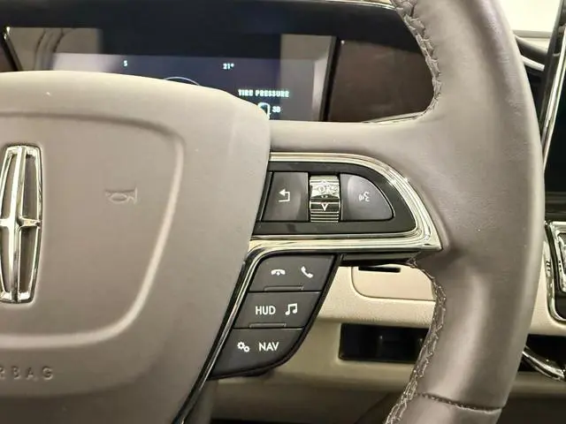 Lincoln Navigator