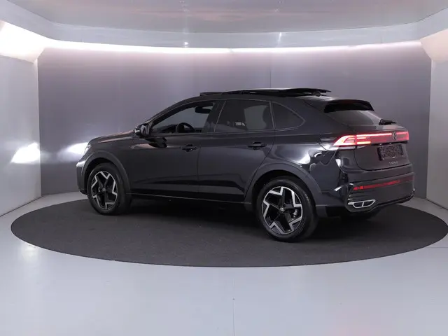 Volkswagen Taigo 1.0 TSI R-Line 115PK | Panorama dak | Navigatie via app | Parkeersensoren | Automat...