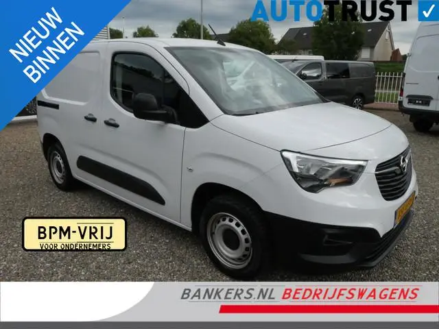 Opel Combo 1.5D 100PK L1H1 Airco Cruise control