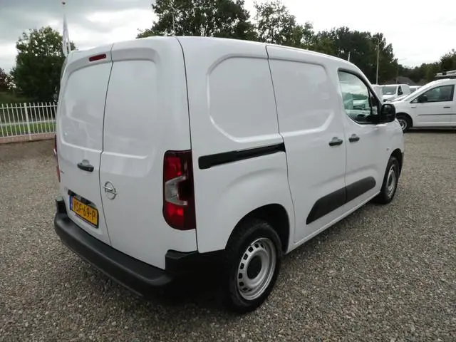 Opel Combo 1.5D 100PK L1H1 Airco Cruise control