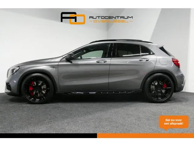 Mercedes-Benz GLA-klasse AMG 45 4MATIC Premium Plus / UNIEK / Panoramadak / AMG Performance sport-ui...