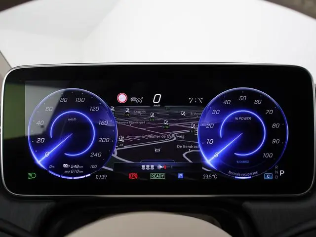 Mercedes-Benz EQS