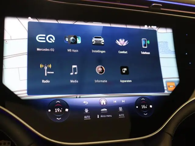 Mercedes-Benz EQS