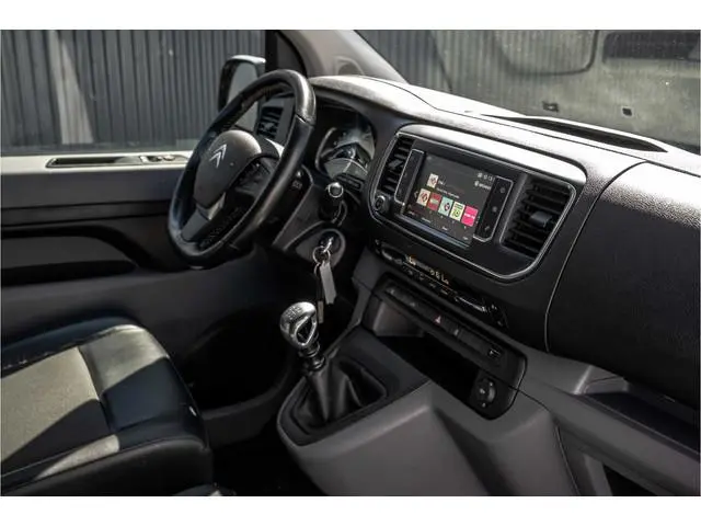 Citroën Jumpy 2.0 BlueHDi 120PK | Nieuwstaat | 3-Zits | Camera | Carplay | Cruise | PDC | Airco