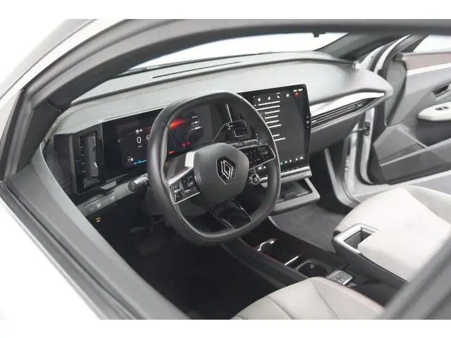 Renault Megane E-Tech EV60 Optimum Charge Iconic | 360 Camera | Harman Kardon | Stoelmassage | Dodeh...