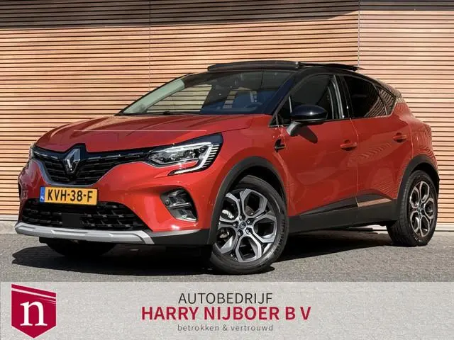 Renault Captur 1.6 E-Tech Plug-in Hybrid 160 Edition One Schuifdak / Navigatie / Leer / Bose / 360 C...