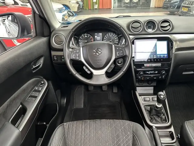 Suzuki Vitara 1.4 Style Hybrid [ PANO I CARPLAY I ADAPTIEVE CRUISE ]