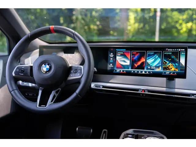 BMW iX
