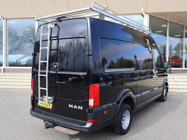 MAN TGE 50 5.180 2.0 180 PK AUT. DUBBEL LUCHT + 3500 KG TH + 230V | WERKPLAATSINRICHTING | CAMERA |...