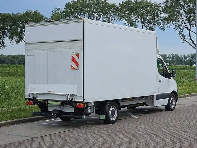 MERCEDES-BENZ SPRINTER 316 bakwagen laadklep !