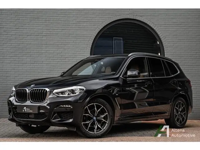 BMW X3 xDrive20i High Executive Edition M-sport, panoramadak, 360 camera, adaptieve cruise