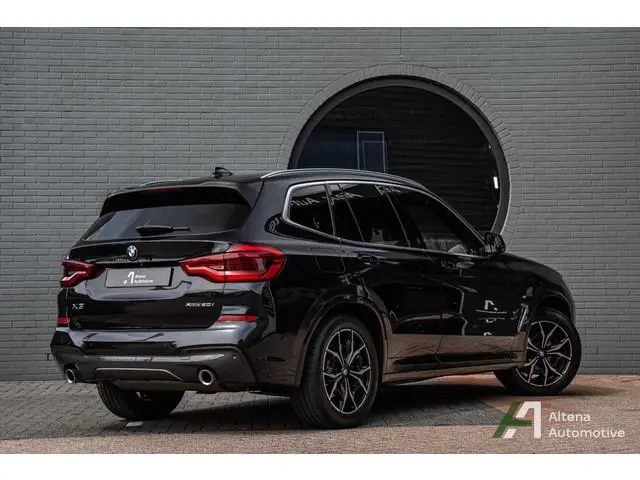 BMW X3 xDrive20i High Executive Edition M-sport, panoramadak, 360 camera, adaptieve cruise