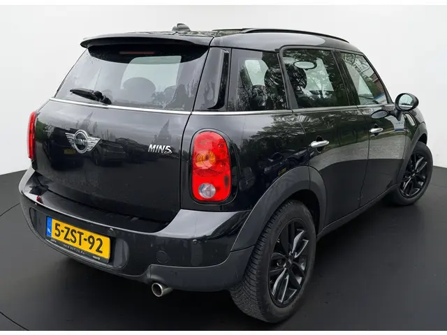 MINI Mini Countryman 1.6 COOPER KNOCKOUT EDITION HARMANN-KARDON/LEDER/PANORAMADAK