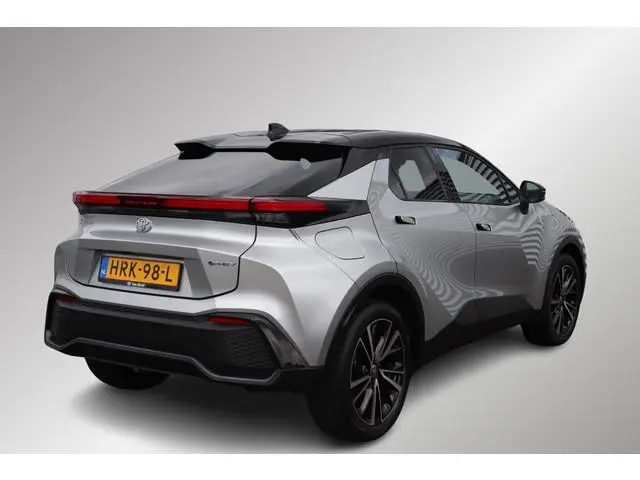 Toyota C-HR 2.0 Plug-in Hybrid 220 Executive,  Bitone lak, JBL Audio, Stuurverwarming!