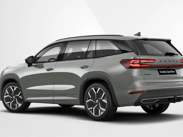 Škoda Kodiaq Sportline Business 1.5 TSI PHEV 150 kW / 204 PK |  Elektrisch panoramisch schuif-/kante...