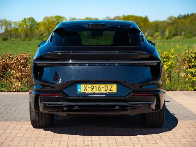 Lotus Eletre
