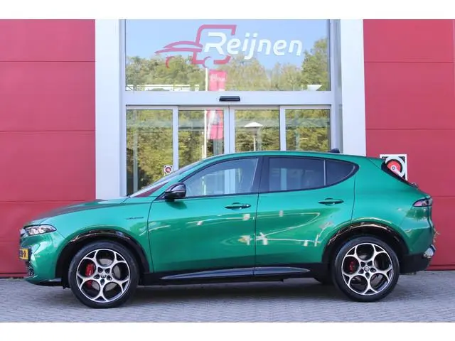 Alfa Romeo Tonale 1.5T Hybrid 160PK VELOCE | PREMIUM PACK: LEDEREN BEKLEDING/GEVENTILEERDE VOORSTOEL...