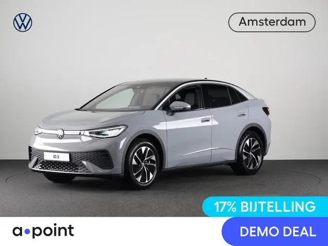 Volkswagen ID.5 Pro Business 77 kWh accu, 210 kW / 286 pk SUV Elek | 360 Camera | Led matrix | Navig...