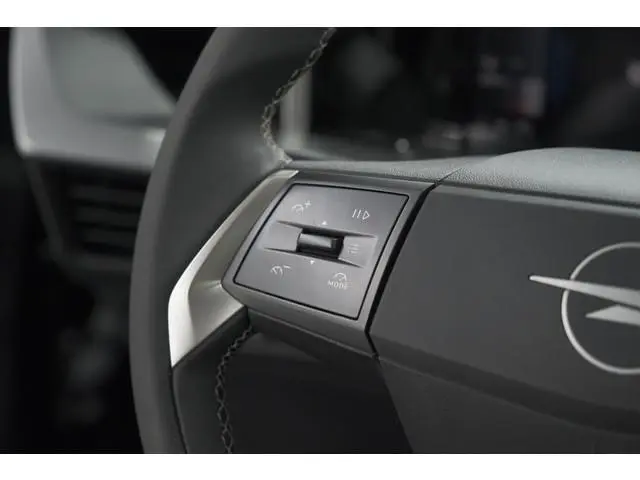 Opel Frontera 1.2 Turbo Hybrid 136 GS | 7 Zitplaatsen | Navigatie | Dodehoekdetectie | Camera