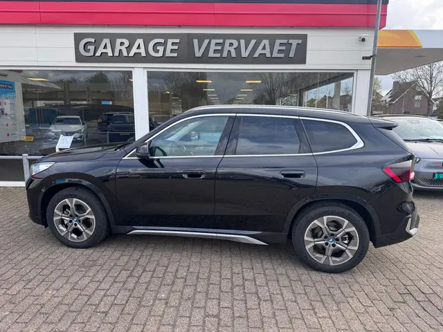 BMW iX1 eDrive20 67 kWh X-line