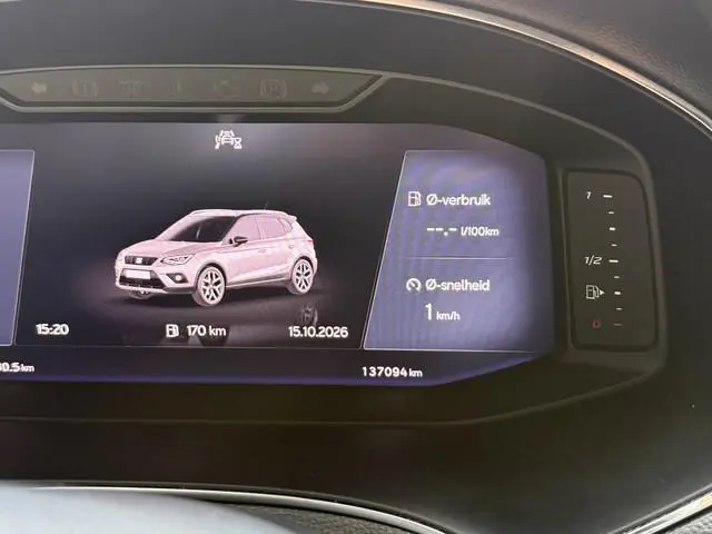 Seat Arona