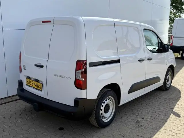 Toyota pro-ace