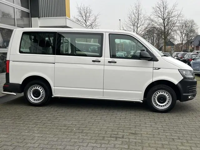 Volkswagen Transporter Kombi 2.0 TDI DSG Automaat L1H1 BTW en BPM vrij Airco Cruise control Trekhaak...
