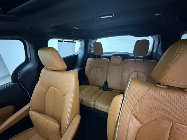 Lancia Voyager